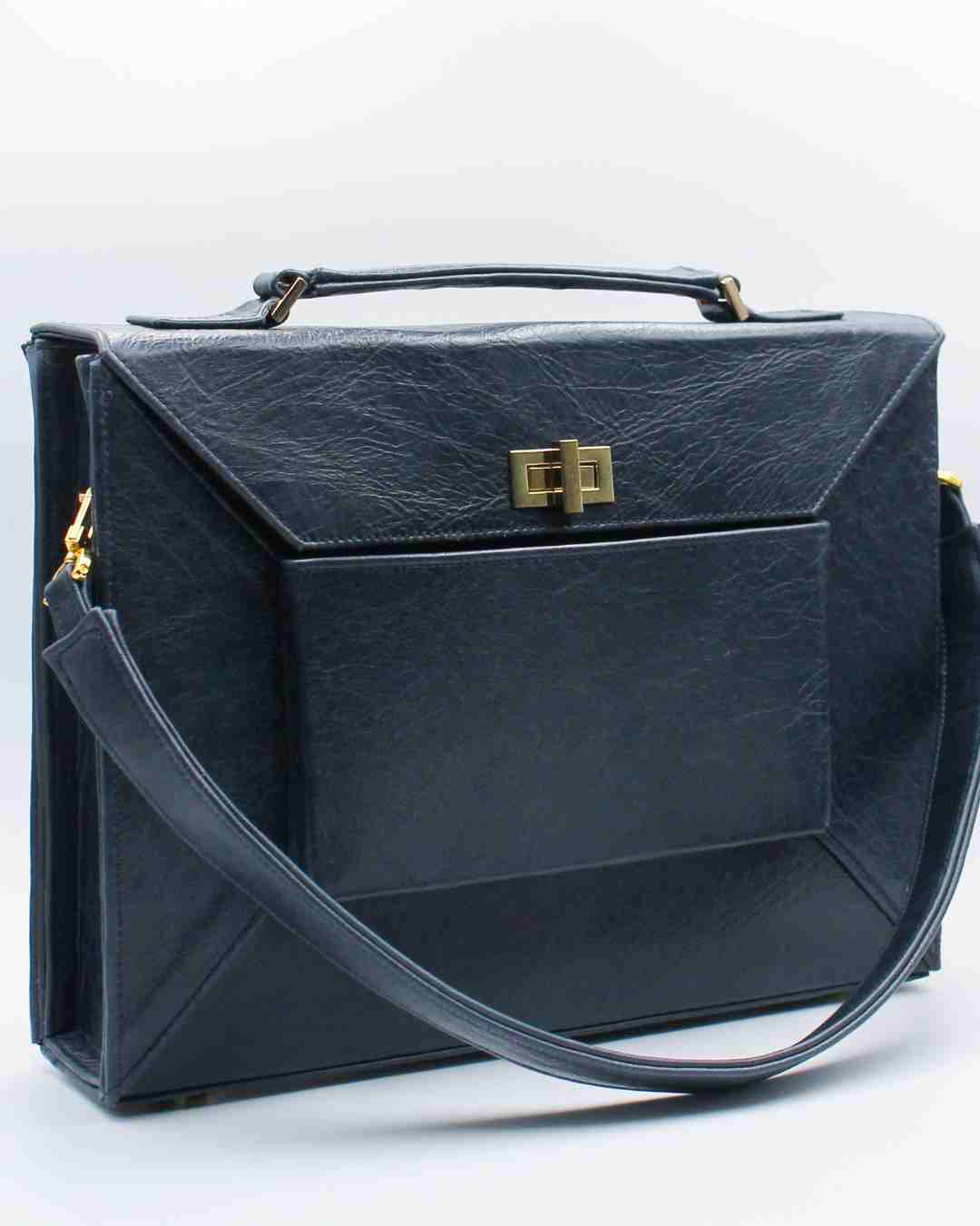 Siobhan Curtis - Leatherworking