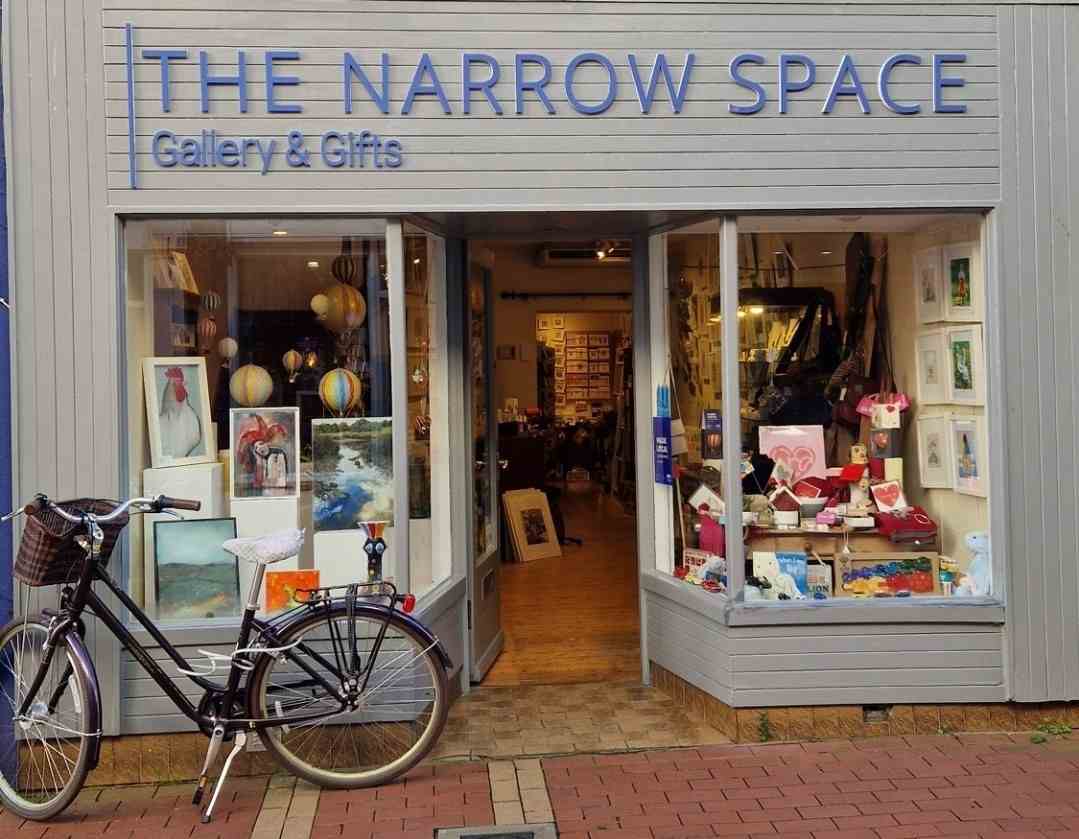 https://www.dcci.ie/wp-content/uploads/2025/11/The_narrow_space.jpg