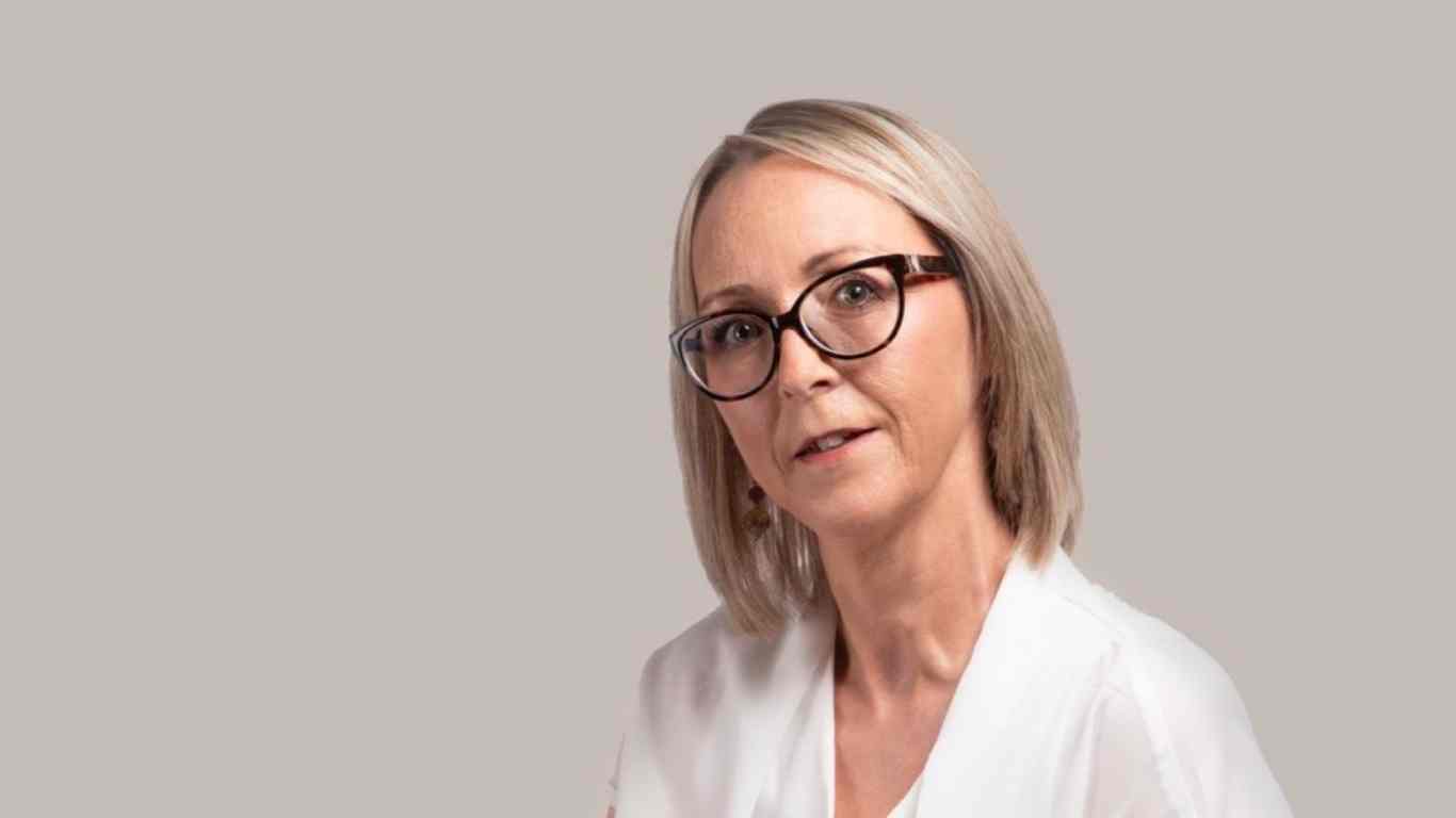 Buail le Púróga Pebble